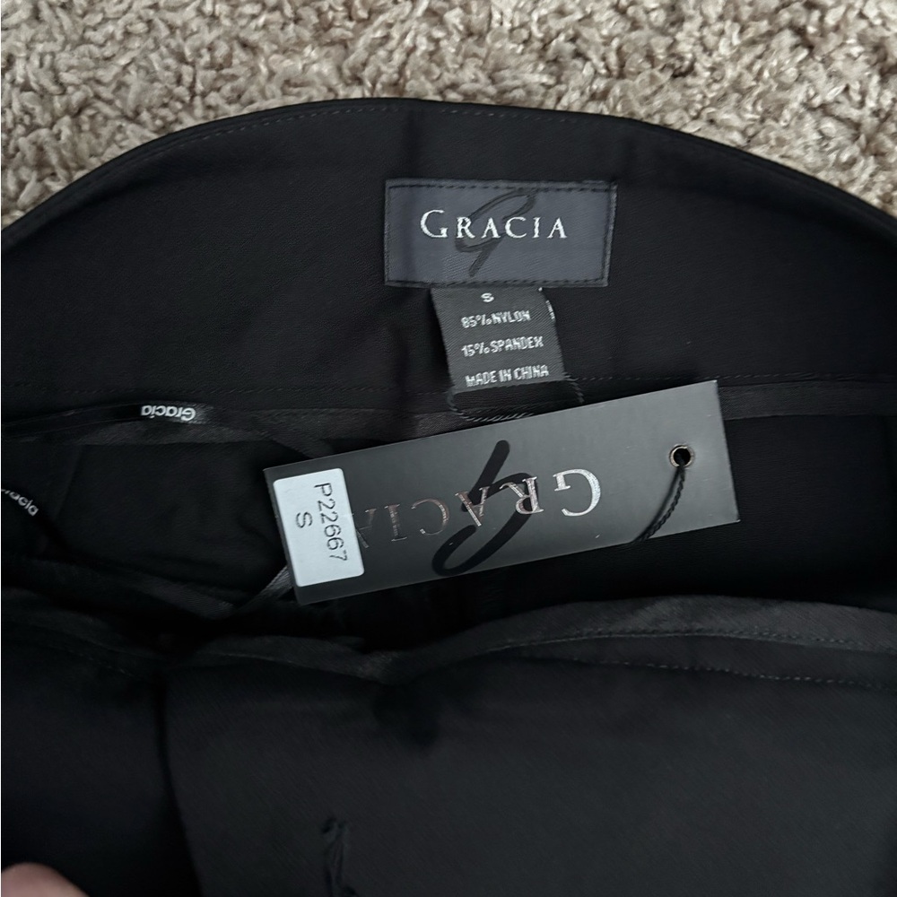 Gracia Elegant Black Pants